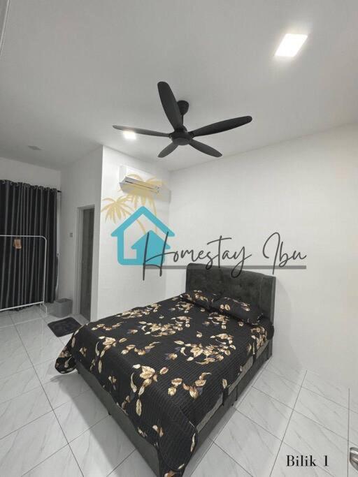 Homestay Ibu ลุมุต ภายนอก รูปภาพ